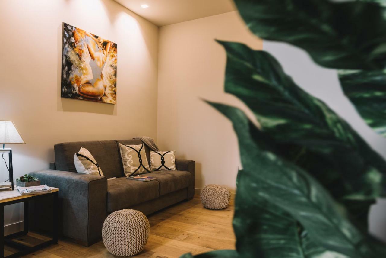 Four Elements Apartments Catania Bagian luar foto