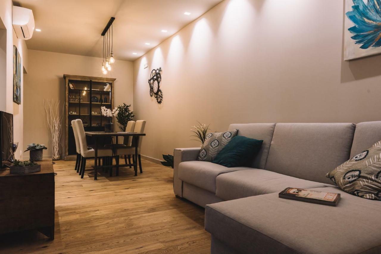 Four Elements Apartments Catania Bagian luar foto