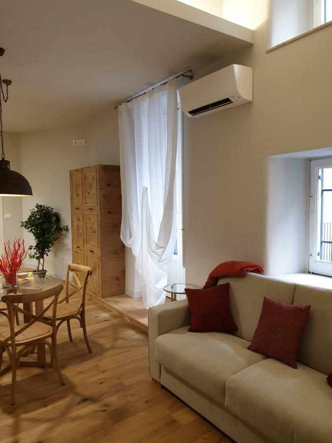 Four Elements Apartments Catania Bagian luar foto
